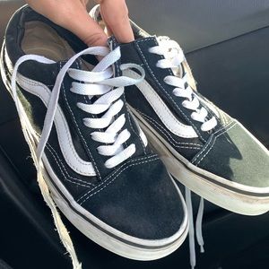 Vans old skool black and white shoe